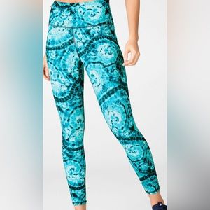 Fabletics Define PowerHold High-Waisted 7/8 Legging